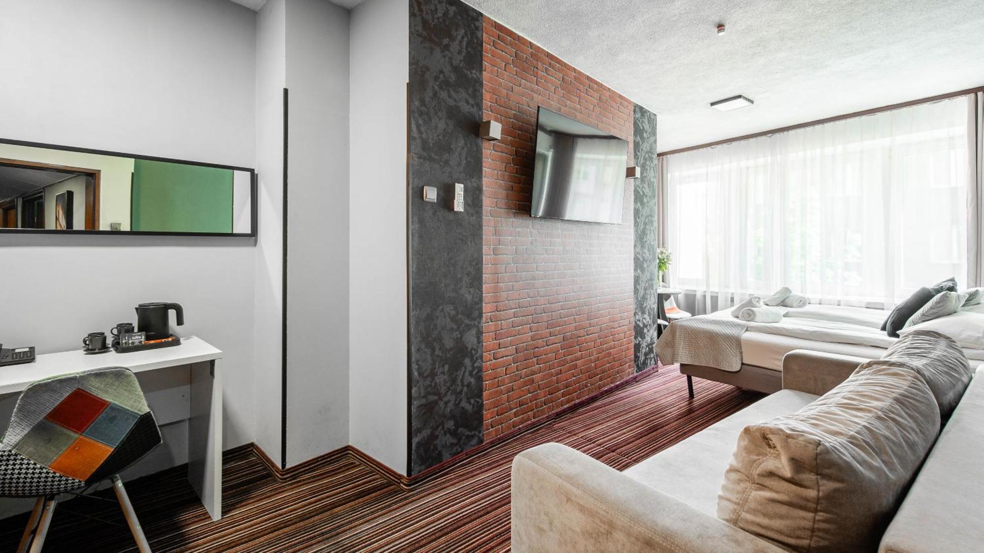Hotel Delta Krakkó Kültér fotó